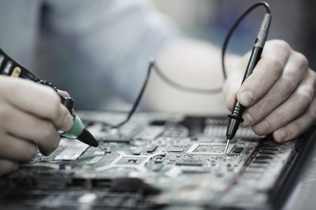 qualitaetssicherung und test by synetronics schweiz