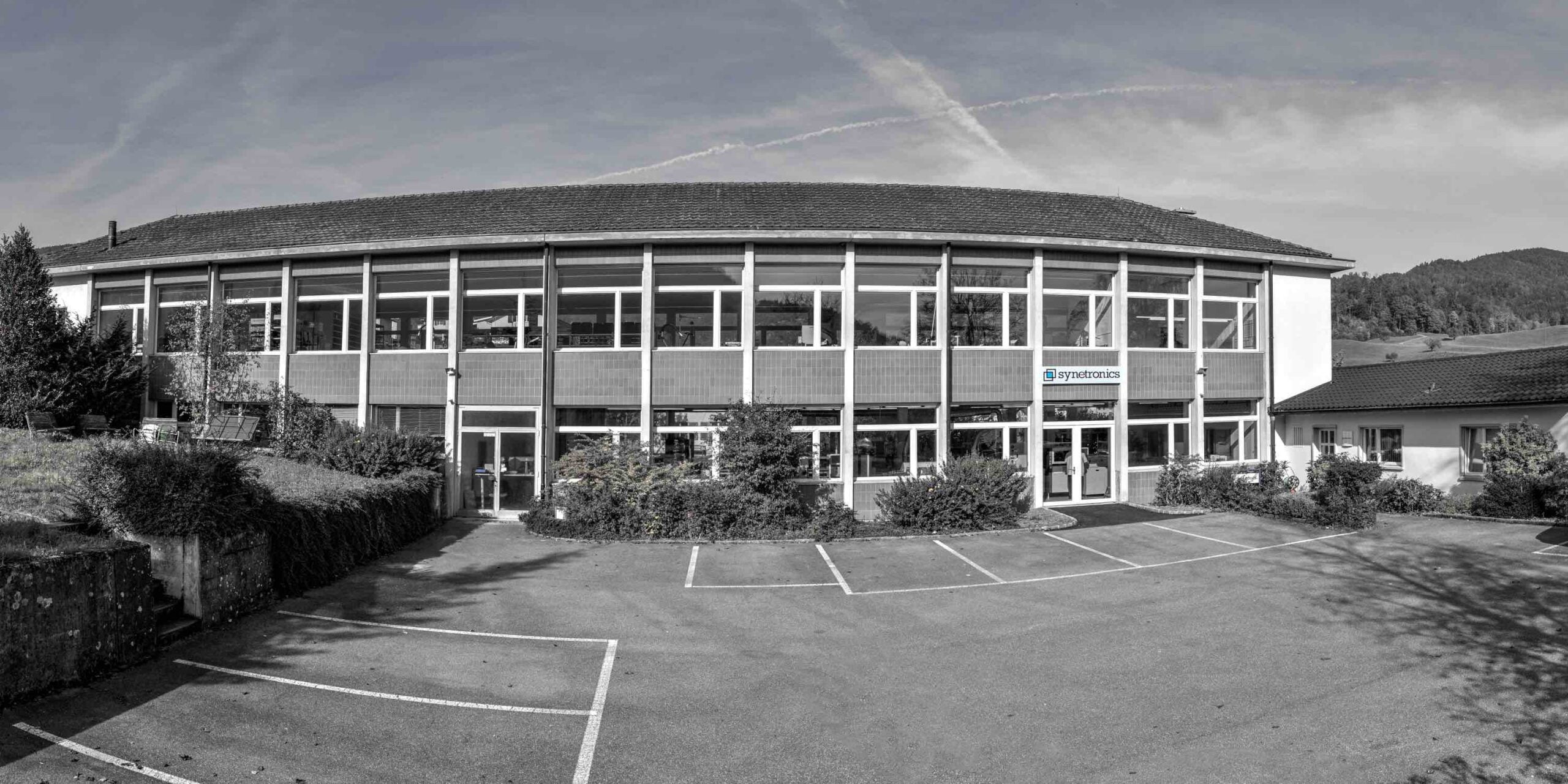 Gebäude eines EMS-Dienstleisters, am Firmensitz der Synetronics AG in Mümliswil, Schweiz
